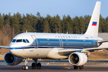 VP-BNT - Aeroflot Airbus A320