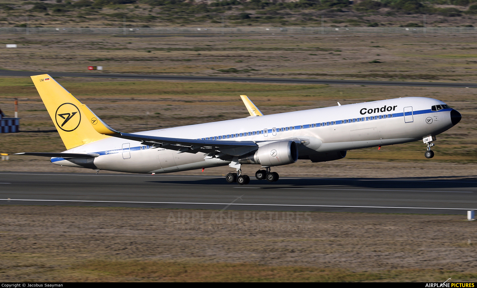 Condor D-ABUM aircraft at Cape Town Intl