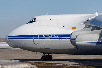 RA-82013 - Russia - Air Force Antonov An-124