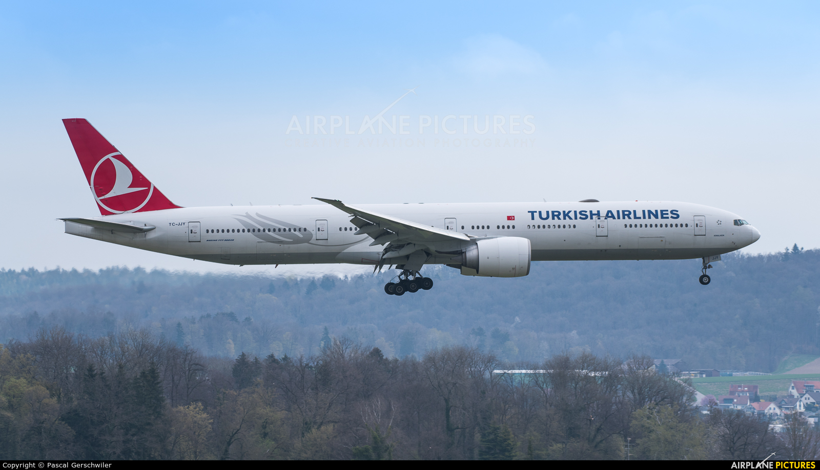 Turkish Airlines TC-JJY aircraft at Zurich