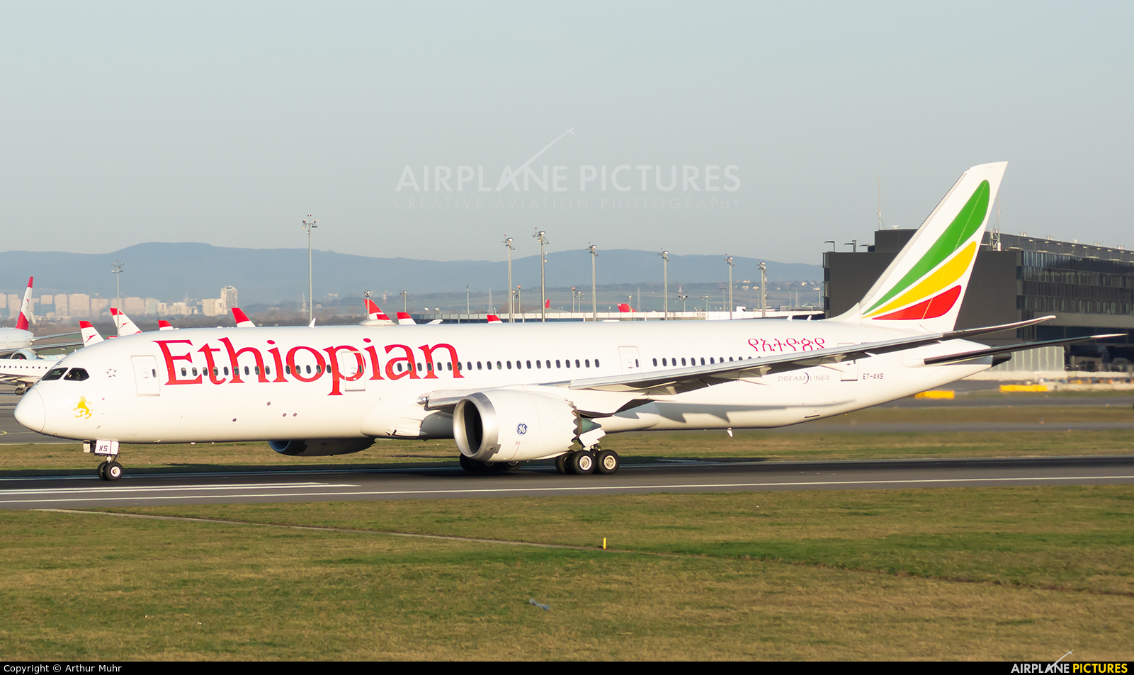Ethiopian Airlines ET-AXS aircraft at Vienna - Schwechat