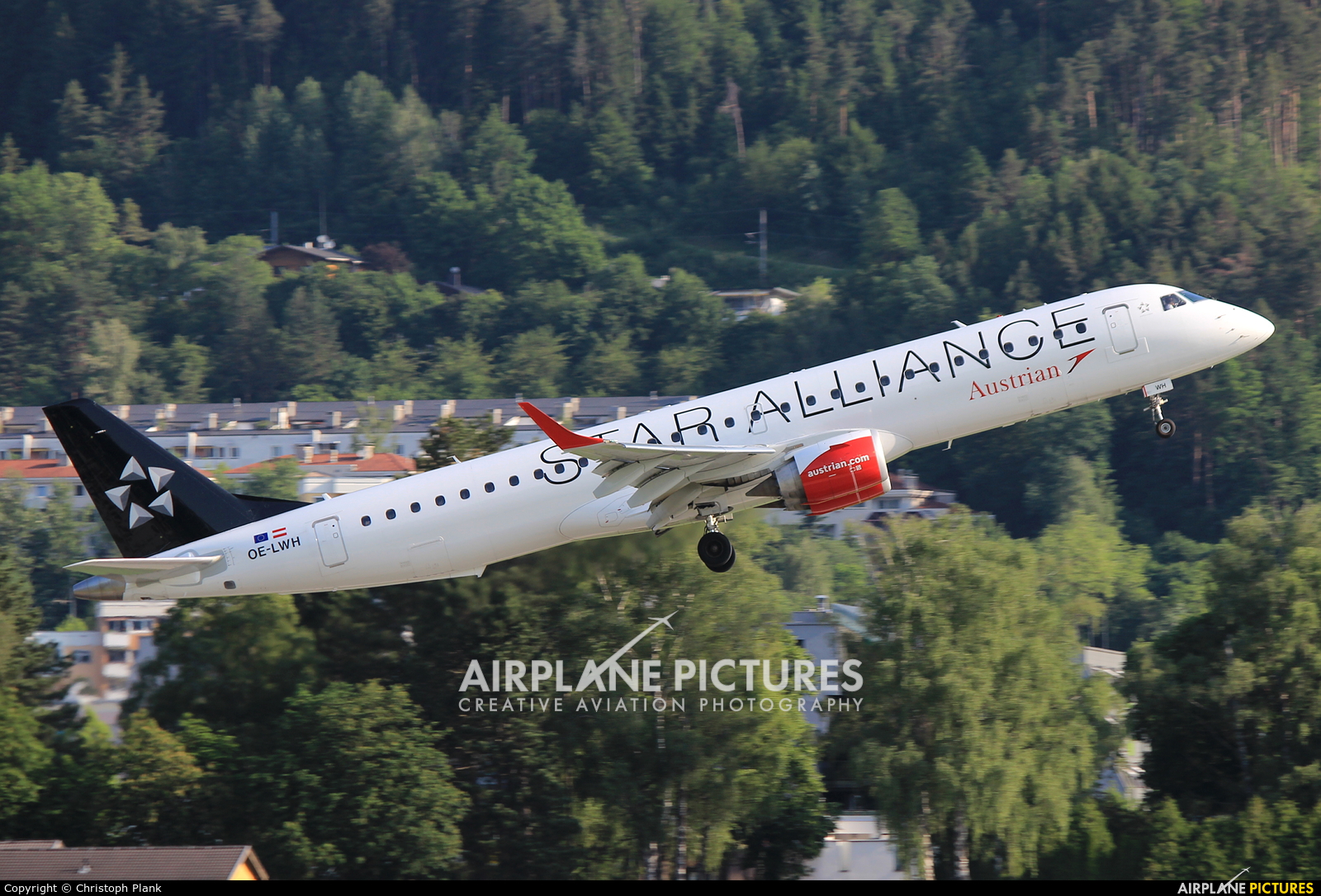 Austrian Airlines/Arrows/Tyrolean OE-LWH aircraft at Innsbruck