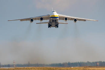 UR-82027 - Antonov Airlines /  Design Bureau Antonov An-124-100 Ruslan