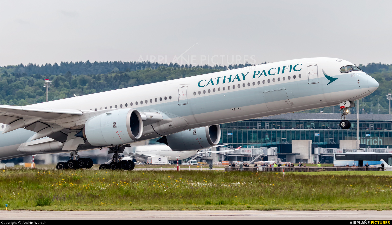 Cathay Pacific B-LXI aircraft at Zurich