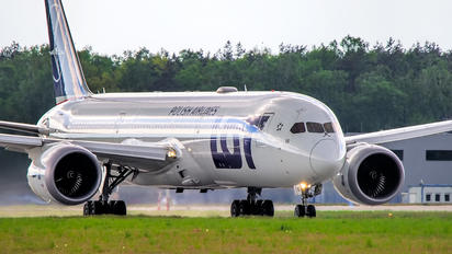 SP-LSG - LOT - Polish Airlines Boeing 787-9 Dreamliner