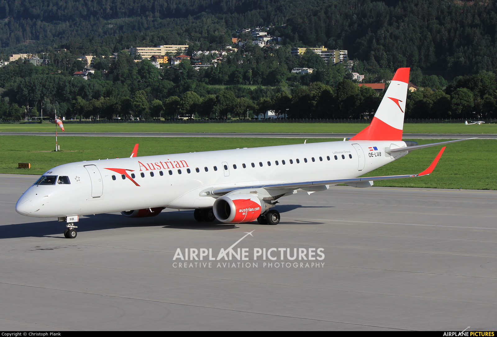 Austrian Airlines/Arrows/Tyrolean OE-LWB aircraft at Innsbruck