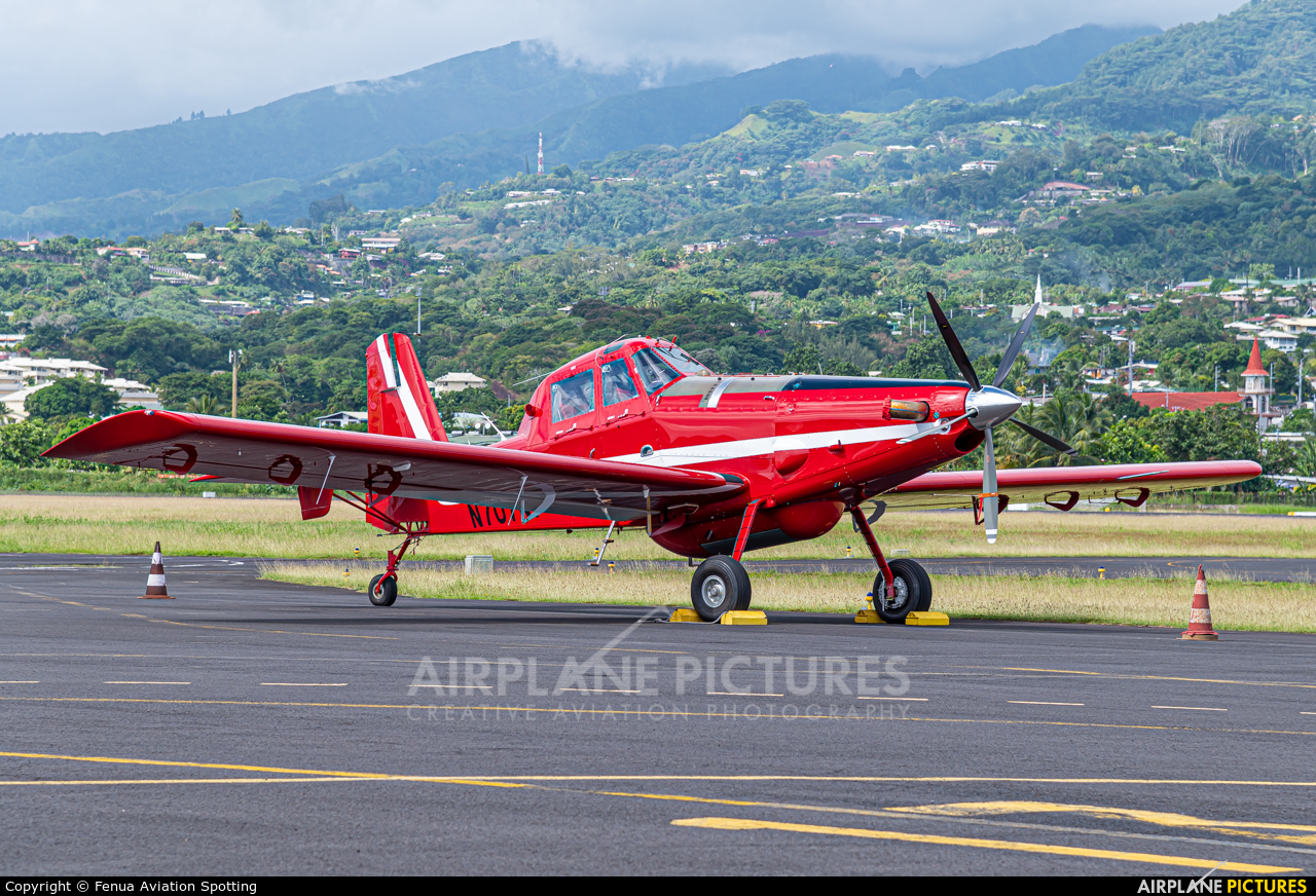  N707NF aircraft at Tahiti Faa'a International Airport