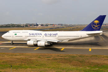 TF-AAL - Saudi Arabian Airlines Boeing 747-400