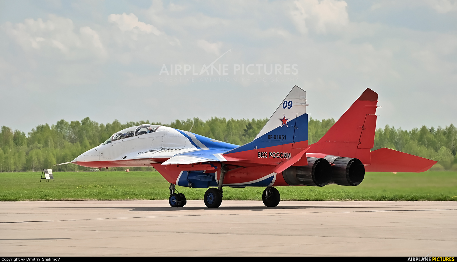 Russia - Air Force "Strizhi" RF-91951 aircraft at Kubinka