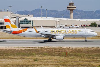 OY-TCD - Sunclass Airlines Airbus A321