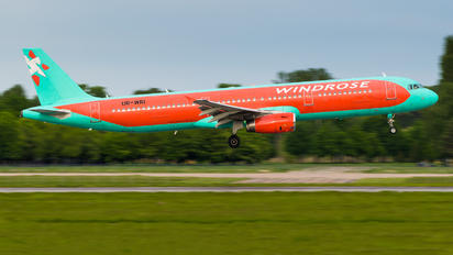 UR-WRI - Windrose Air Airbus A321
