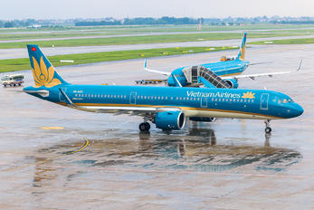 VN-A619 - Vietnam Airlines Airbus A321 NEO