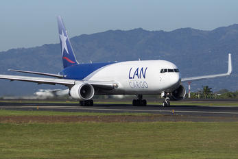 CC-CZZ - LAN Cargo Boeing 767-300F