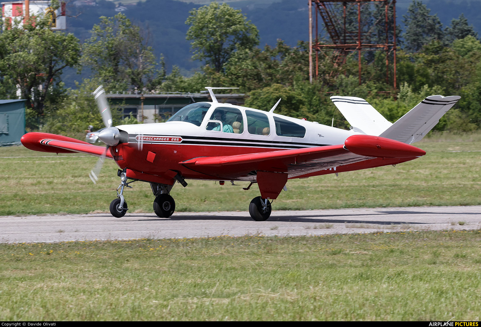 Private I-BMBN aircraft at Verona - Boscomantico