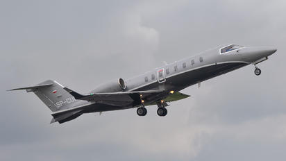 SP-CUD - Private Learjet 75