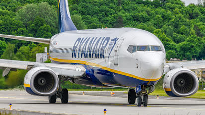 SP-RKS - Ryanair Boeing 737-8AS