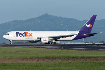 N130FE - FedEx Federal Express Boeing 767-300F