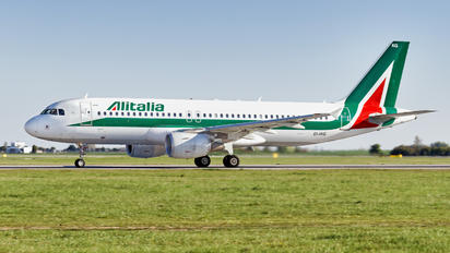 EI-IKG - Alitalia Airbus A320