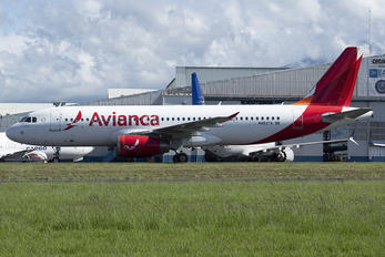 N493TA - Avianca Airbus A320