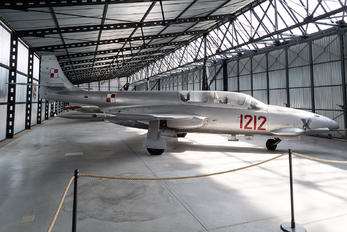 1212 - Poland - Air Force PZL TS-11 Iskra