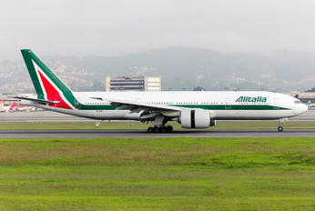 EI-DBL - Alitalia Boeing 777-200ER