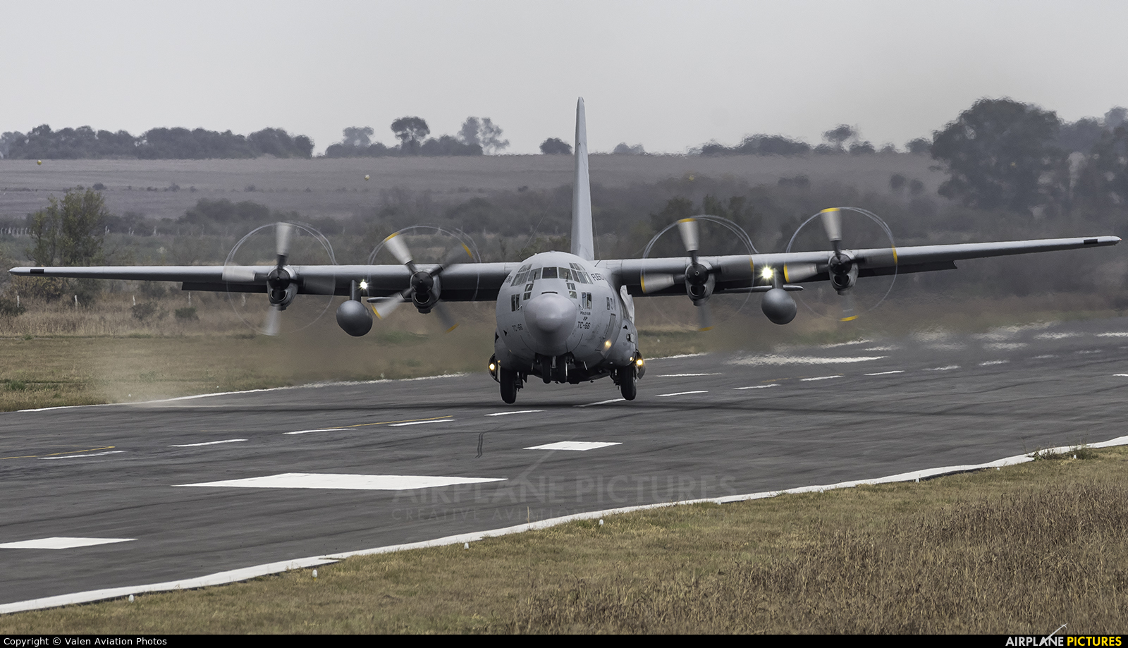 Argentina - Air Force TC-66 aircraft at Cordoba - Escuela de Aviación Militar