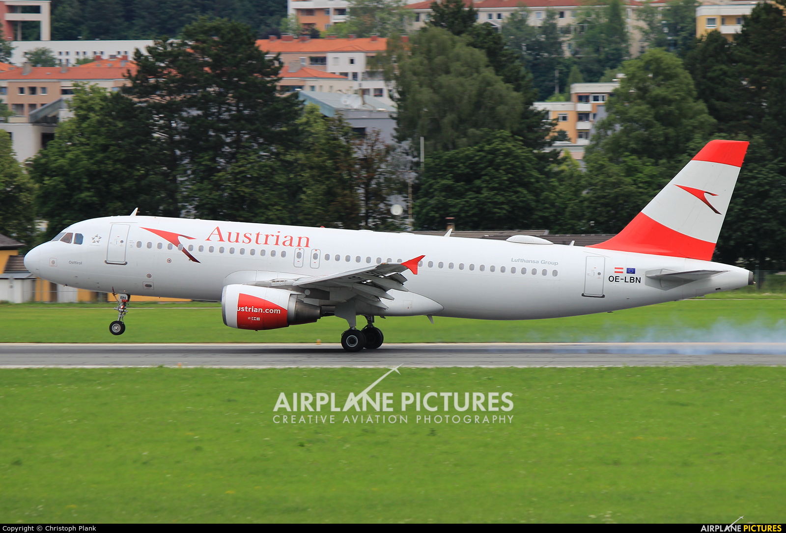 Austrian Airlines/Arrows/Tyrolean OE-LBN aircraft at Innsbruck