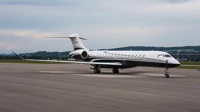 M-NSTR - Private Bombardier BD700 Global 7500