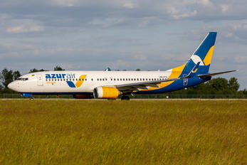 UR-UTQ - Azur Air Ukraine Boeing 737-800