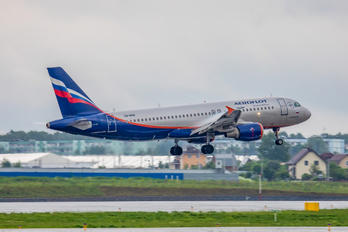 VQ-BHN - Aeroflot Airbus A320