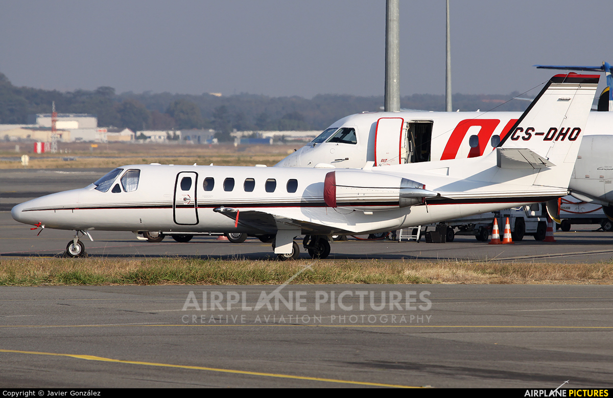 NetJets Europe (Portugal) CS-DHO aircraft at Toulouse - Blagnac