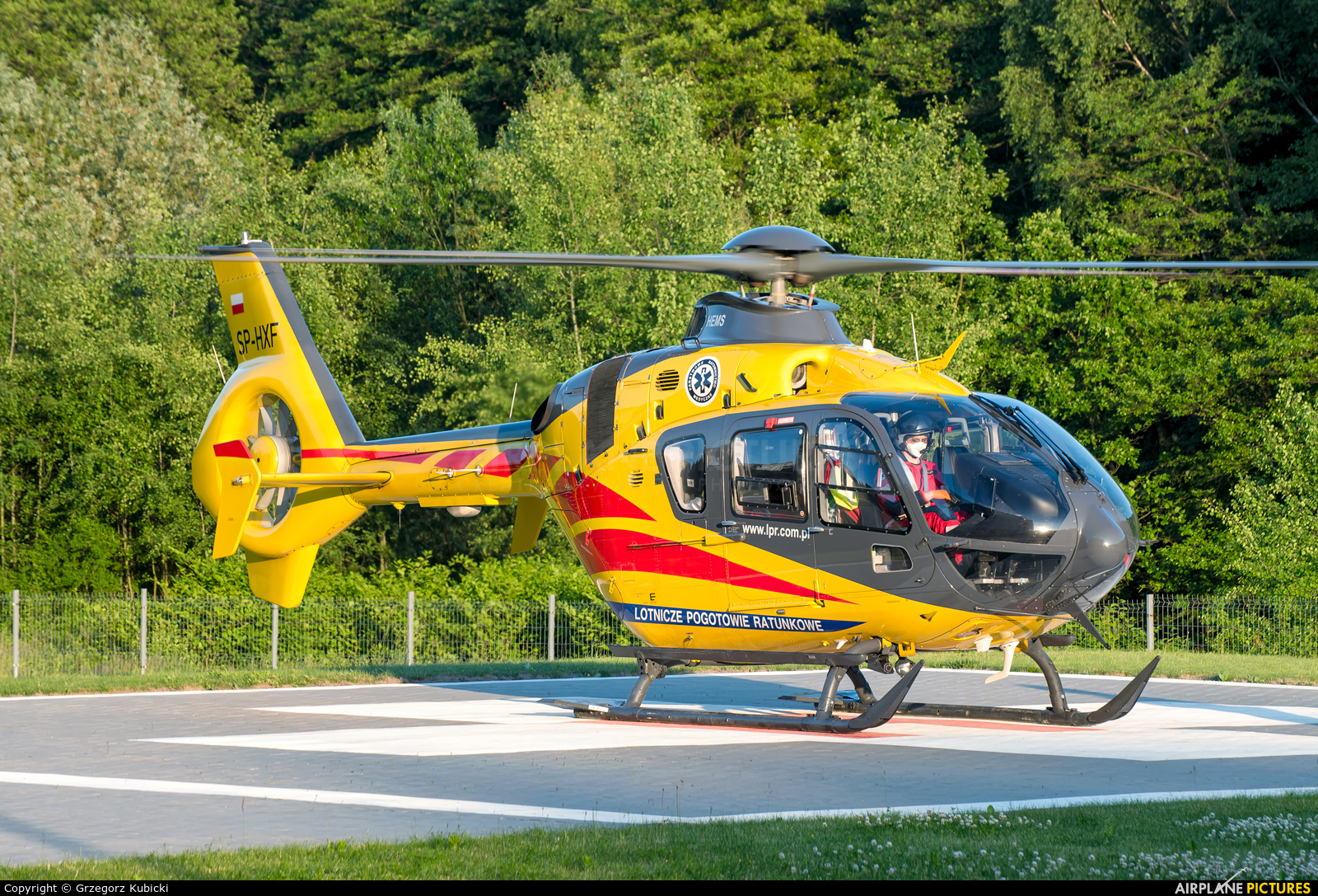 Polish Medical Air Rescue - Lotnicze Pogotowie Ratunkowe SP-HXF aircraft at 