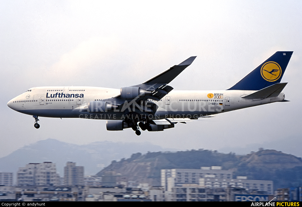 Lufthansa D-ABVA aircraft at HKG - Kai Tak Intl CLOSED