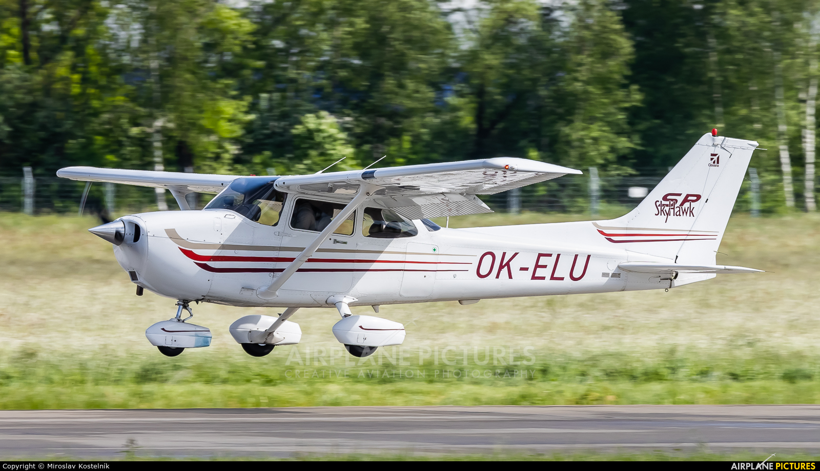 Elmontex Air OK-ELU aircraft at Ostrava Mošnov