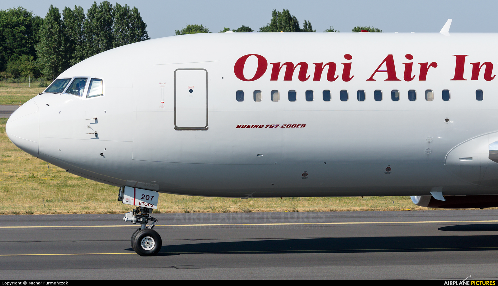 Omni Air International N207AX aircraft at Poznań - Ławica