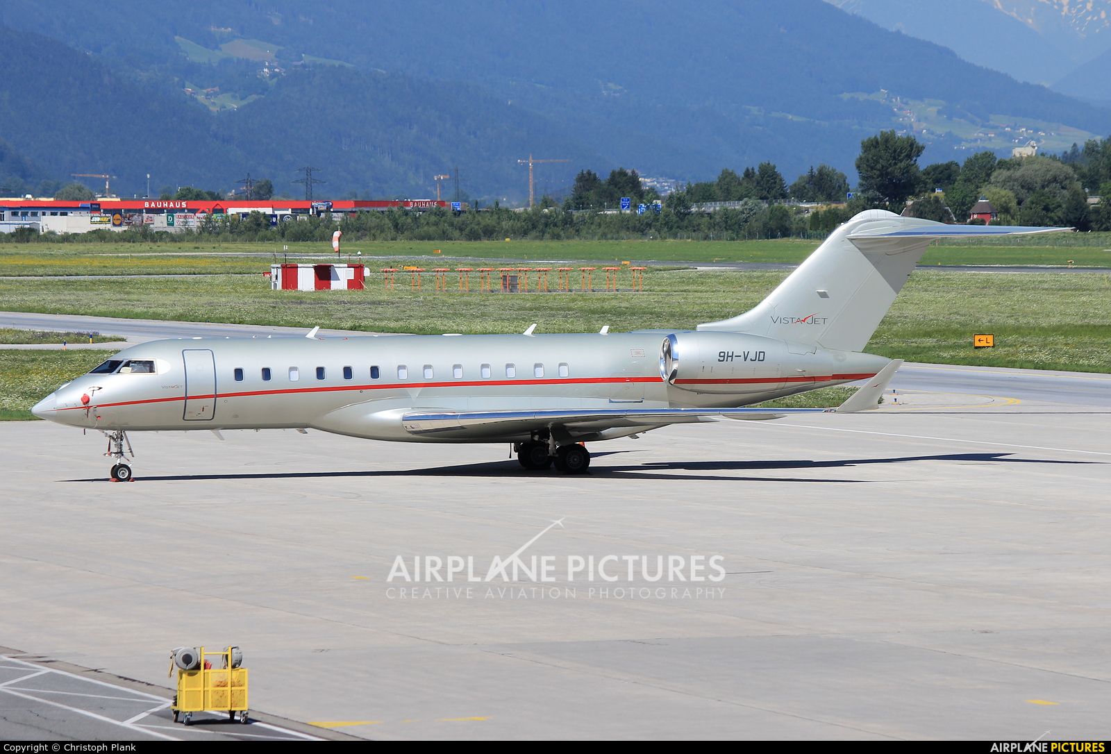 Vistajet 9H-VJD aircraft at Innsbruck