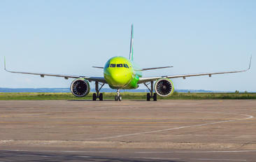 VP-BWB - S7 Airlines Airbus A320 NEO