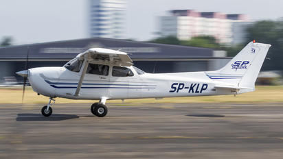 SP-KLP - Private Cessna 172 Skyhawk (all models except RG)