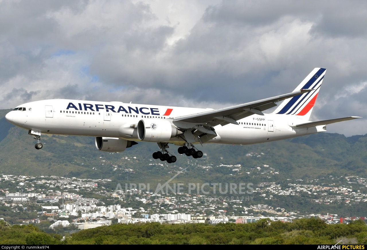 Air France F-GSPP aircraft at Roland Garros - Saint-Denis