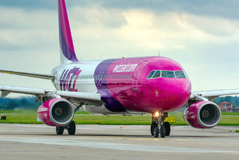 HA-LWA - Wizz Air Airbus A320