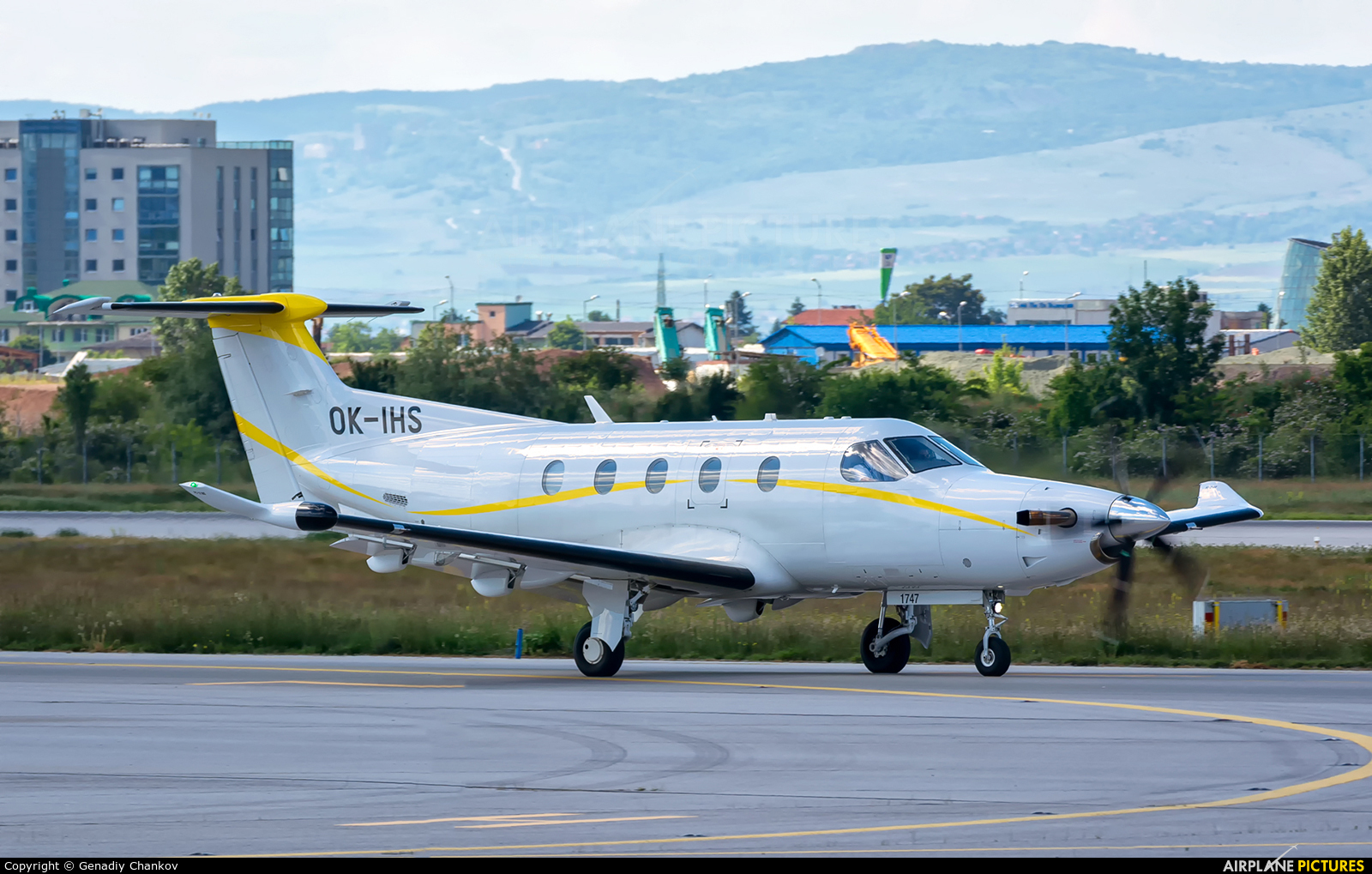 Private OK-IHS aircraft at Sofia