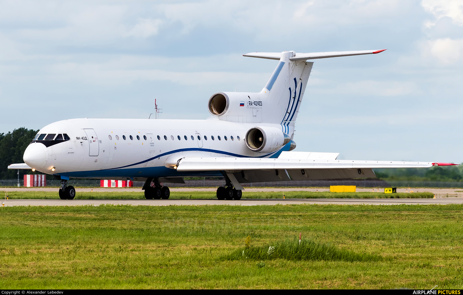 Sirius-Aero RA-42423 aircraft at Krasnodar
