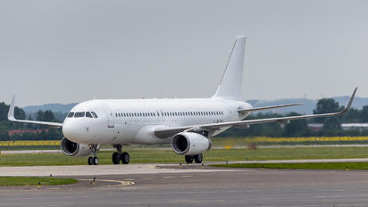 OE-IWV - Air Lease Corporation Airbus A320