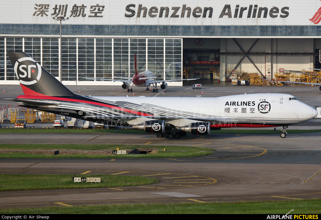 SF Airlines B-2423 aircraft at Shenzhen Bao