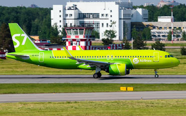 VQ-BCH - S7 Airlines Airbus A320 NEO
