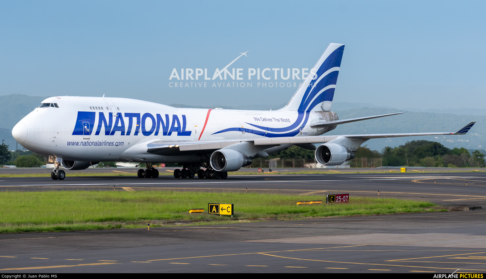 National Airlines N702CA aircraft at San Jose - Juan Santamaría Intl