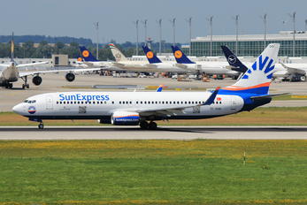 TC-SOO - SunExpress Boeing 737-800
