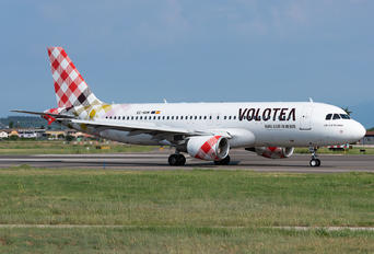 EC-NOM - Volotea Airlines Airbus A320