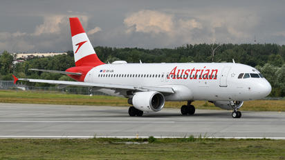 OE-LBL - Austrian Airlines/Arrows/Tyrolean Airbus A320
