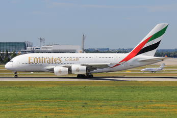 A6-EEJ - Emirates Airlines Airbus A380